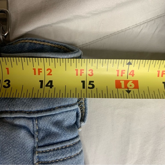 American Eagle Stretch Distressed Thrashed Women Lght Blue Jeans Sz 4 Extra Long - Picture 6 of 8